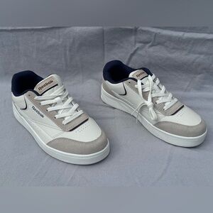 Reebok Men's Cream and Navy Sneakers